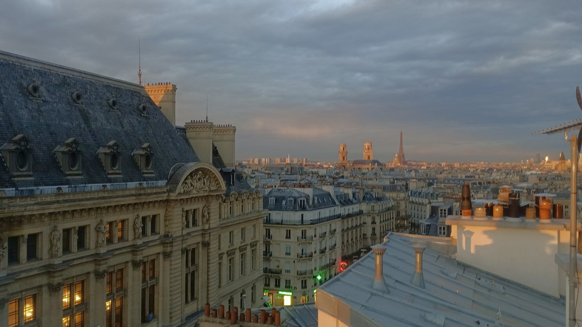 Vue de Paris 10